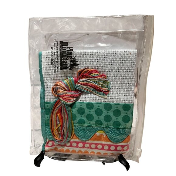 Pine Mountain June Ric Rac Row Cross Stitch Pillow Kit New - Picture 2 of 2